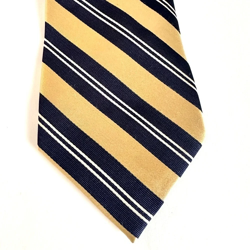 Nautica 100% Silk Men’s Tie Yellow and Navy Blue Size O/S
